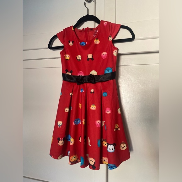DISNEY PIXAR TSUM TSUM CHARACTER RED DRESS WITH BLACK BOW SIZE SMALL (6-6X) EUC - Picture 2 of 7